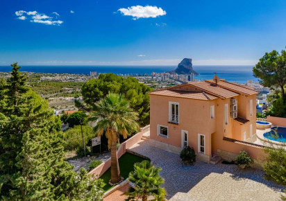 Sale · detached house · Calpe