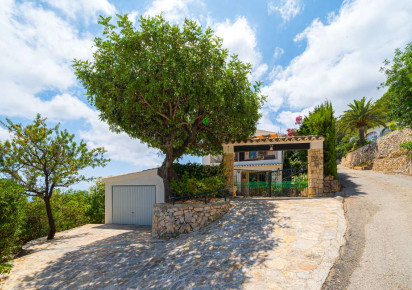 Sale · detached house · Calpe