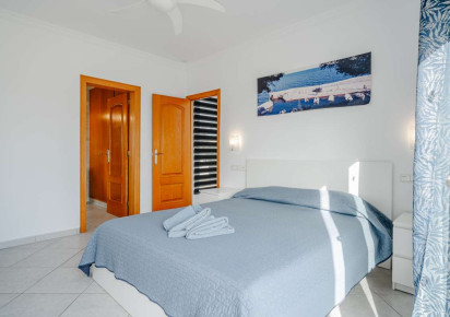 Sale · detached house · Costeres