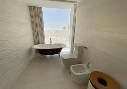 Sale · detached house · Les Bassetes