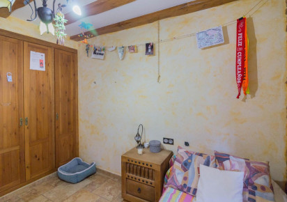 Sale · detached house · Redován