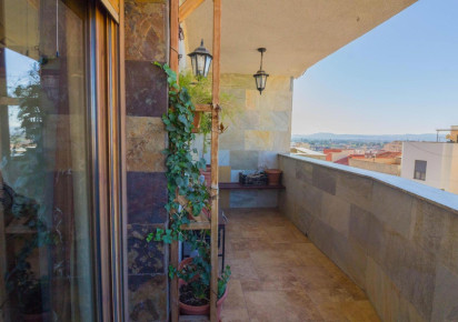 Sale · detached house · Redován