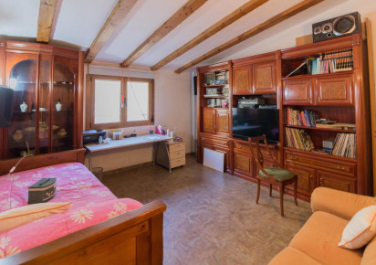 Sale · detached house · Redován