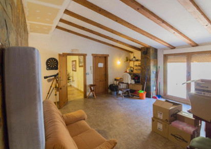 Sale · detached house · Redován