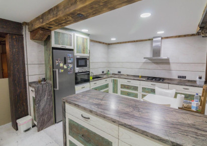 Sale · detached house · Redován