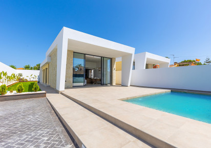 Sale · Detached House / Villa · El Chaparral