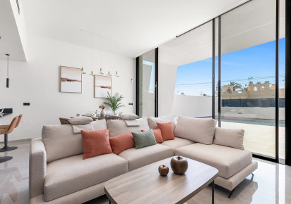 Sale · Detached House / Villa · El Chaparral