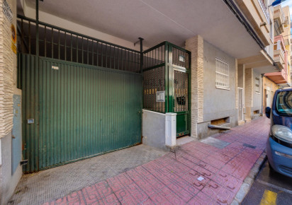 Sale · Garage · Torrevieja · Playa del cura