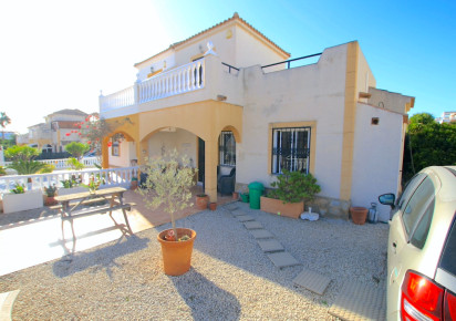Sale · Townhouse · Los Altos
