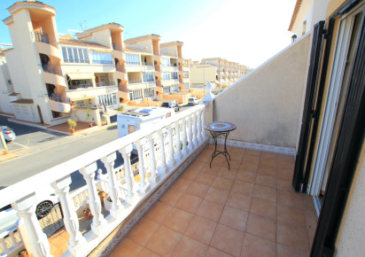 Sale · Townhouse · Los Altos