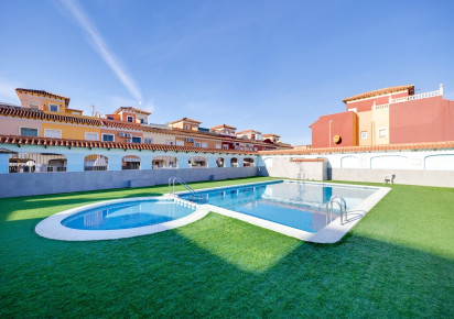 Sale · Townhouse · Torrevieja - La Torreta