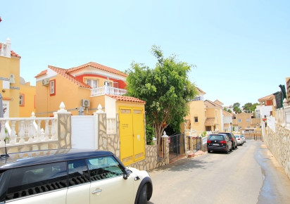 Sale · Townhouse · Villamartin