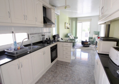 Sale · Villa · Benimar
