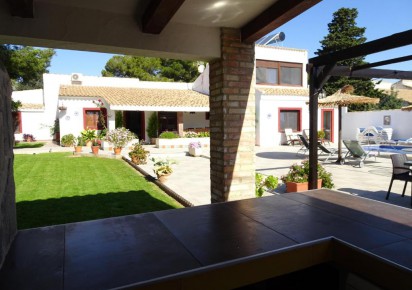 Sale · Villa · Cabo Roig