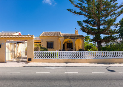 Sale · Villa · La Siesta - El Salado - Torreta · La Siesta