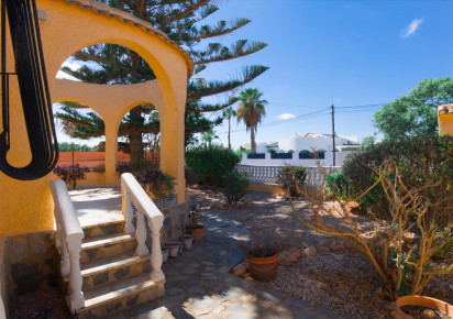 Sale · Villa · La Siesta - El Salado - Torreta · La Siesta