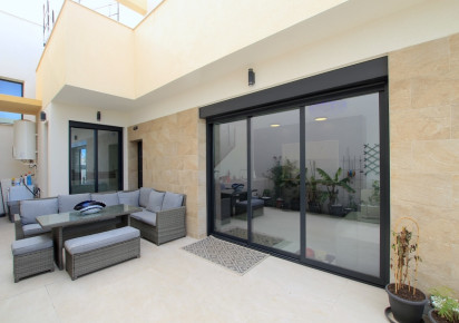 Sale · Villa · Los Montesinos - La Herrada