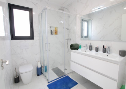 Sale · Villa · Los Montesinos - La Herrada