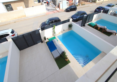 Sale · Villa · Los Montesinos - La Herrada