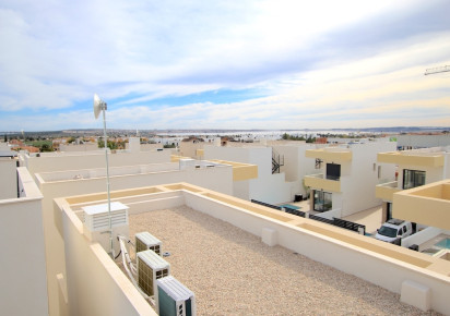 Sale · Villa · Los Montesinos - La Herrada