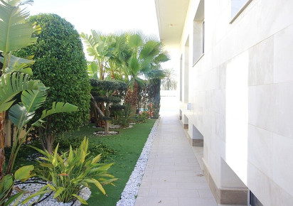 Sale · Villa · Orihuela Costa · La Zenia