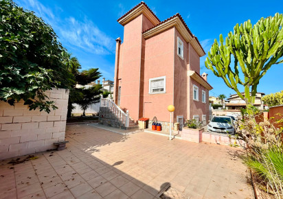 Sale · - VILLA · Orihuela · Los Balcones