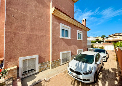 Sale · - VILLA · Orihuela · Los Balcones