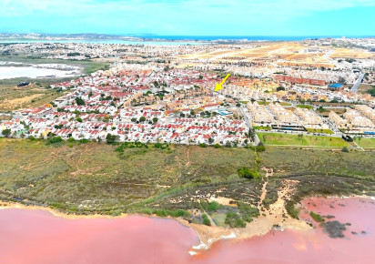 Sale · Villa · Torrevieja - El Hondo