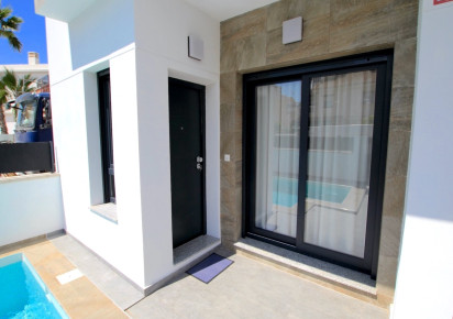 Sale · Villa · Torrevieja - El Hondo