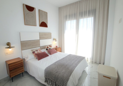 Sale · Villa · Torrevieja - El Hondo