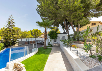 Sale · Villa · Torrevieja · Los balcones
