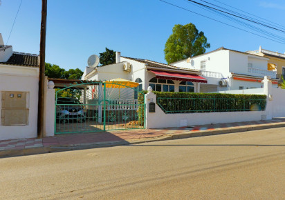 Sale · Villa · Torrevieja · Urbanización San Luis