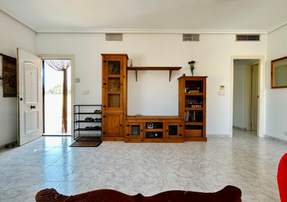 Sale · - VILLA · Torrevieja · Urbanización San Luis