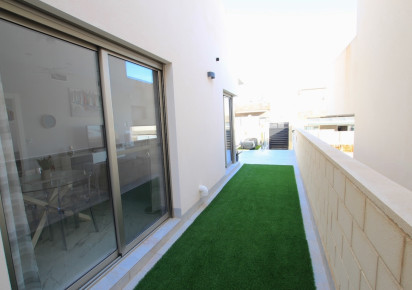 Sale · Villa · Villamartin