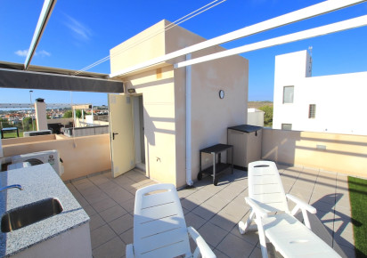 Sale · Villa · Villamartin