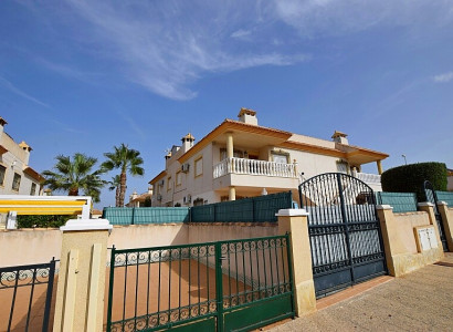 Top floor apartment - Resale - Orihuela Costa - villamartin