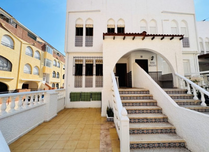 Townhouse / Duplex/Corner - Resale - La Mata - La Mata