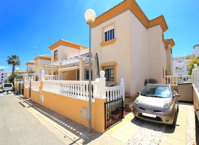 Townhouse - Sale - Villamartin - Villamartin