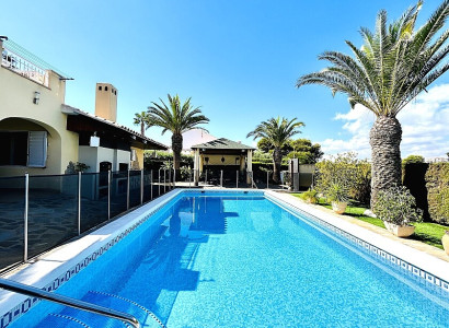 Villa - Resale - Orihuela Costa - Cabo Roig