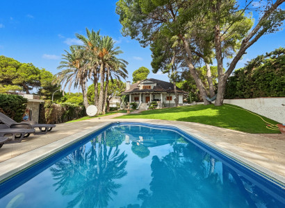 Villa - Resale - Orihuela Costa - Campoamor