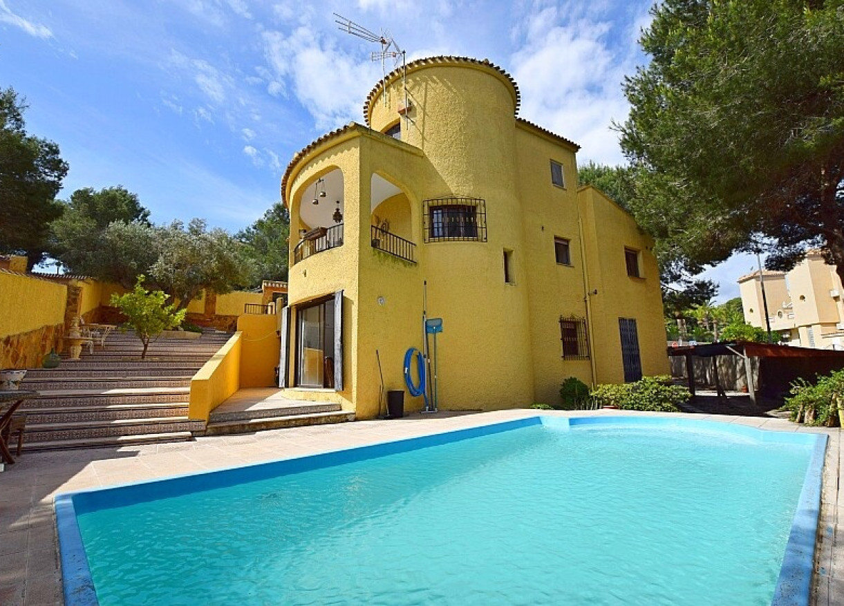 Villa · Resale · Orihuela Costa · OL-12362