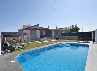 Villa - Resale - Torrevieja - Los balcones