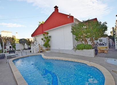 Villa - Resale - Torrevieja - Torrevieja