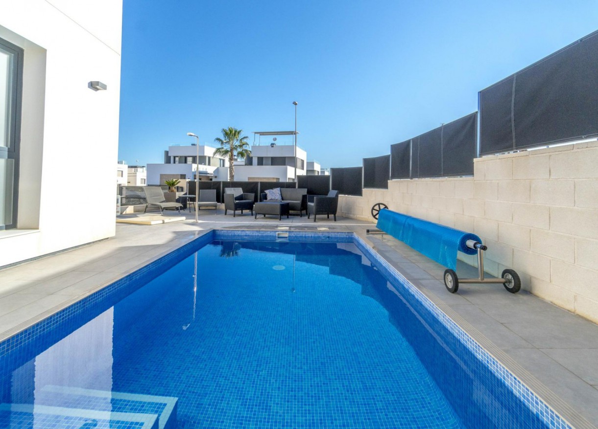 Villa · Sale · Orihuela Costa · tbhdi001