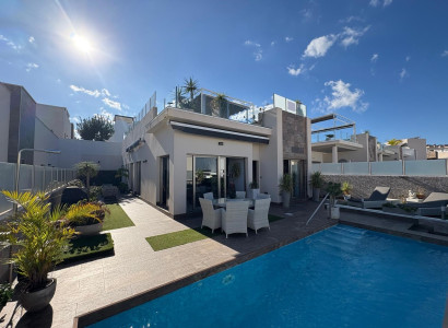 Villa - Sale - Orihuela Costa - Villamartín