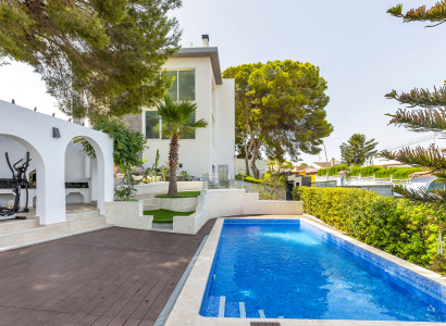 Villa - Sale - Torrevieja - Los balcones