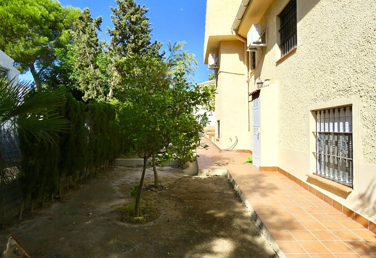 Sale · Villa · Torrevieja · Los balcones