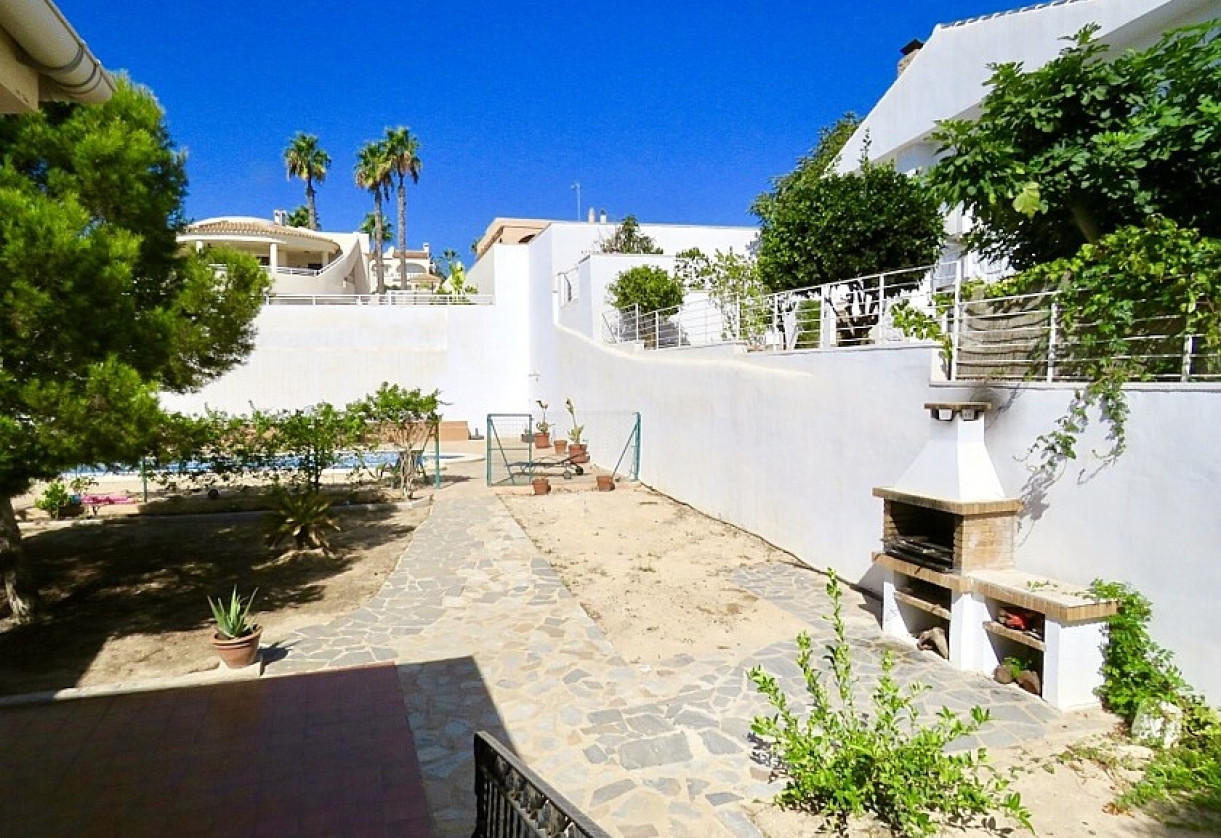 Sale · Villa · Torrevieja · Los balcones