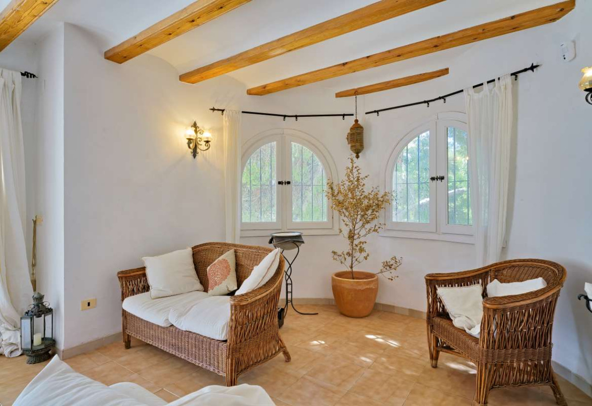 Resale · detached house · Moraira