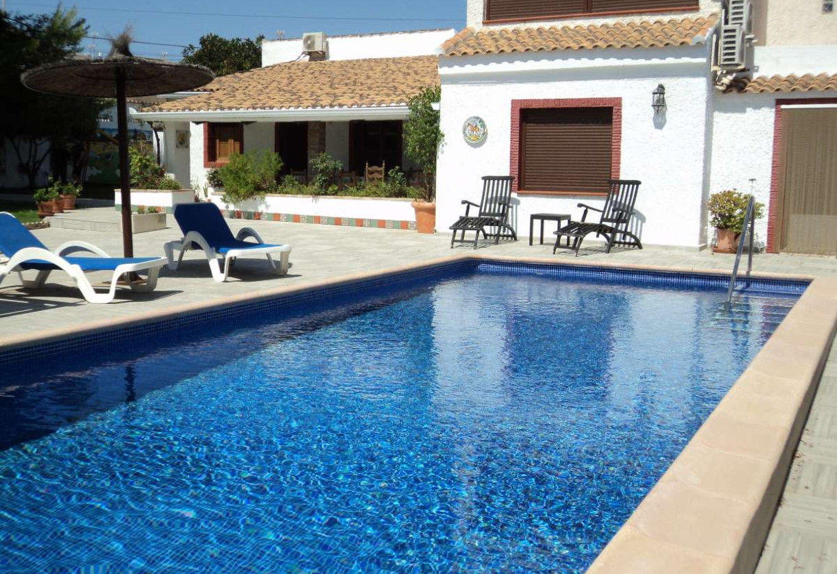 Sale · Villa · Cabo Roig